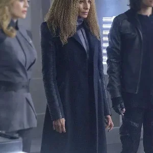 Star Trek Picard S02 Michelle Hurd Black Coat